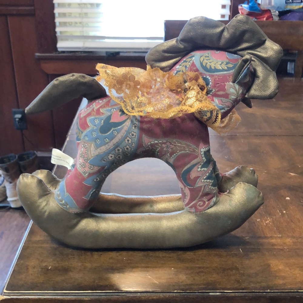 Rocking horse stuffed animal - Picture 1 of 7
